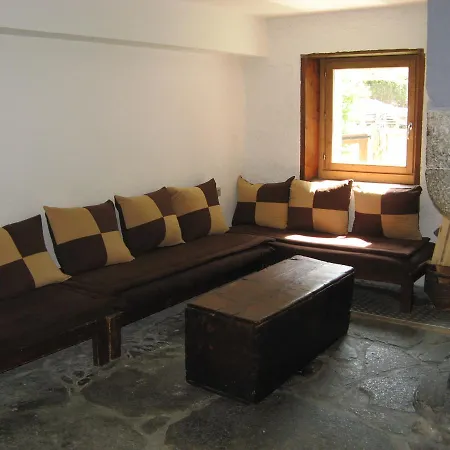 Hostal Nouveau Grassonnet